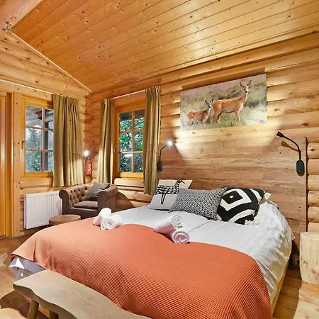 Feriehus In Brabant With Hot Tub Heikant