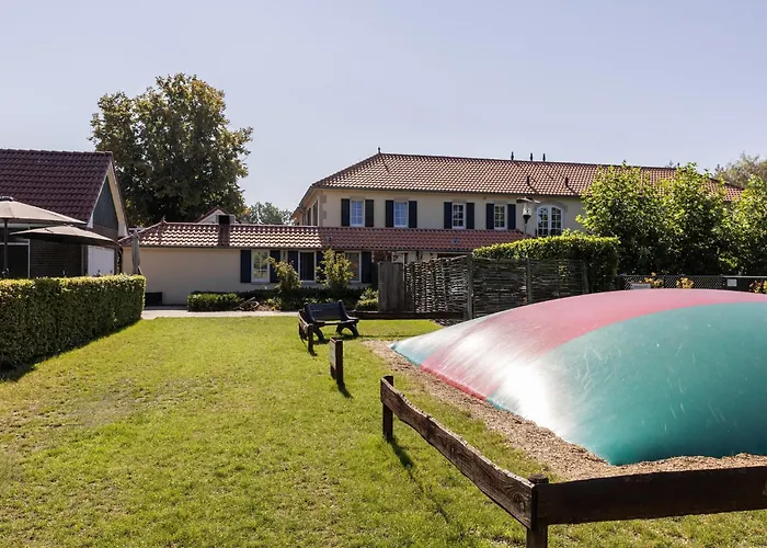 別荘 In Brabant With Hot Tub